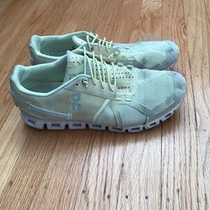 Womens neon yellow running shoes